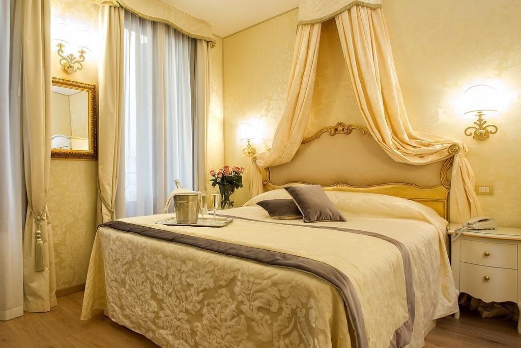 Residenza Goldoni Bed and Breakfast Venecia Exterior foto