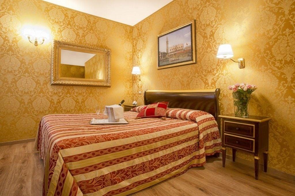 Residenza Goldoni Bed and Breakfast Venecia Exterior foto