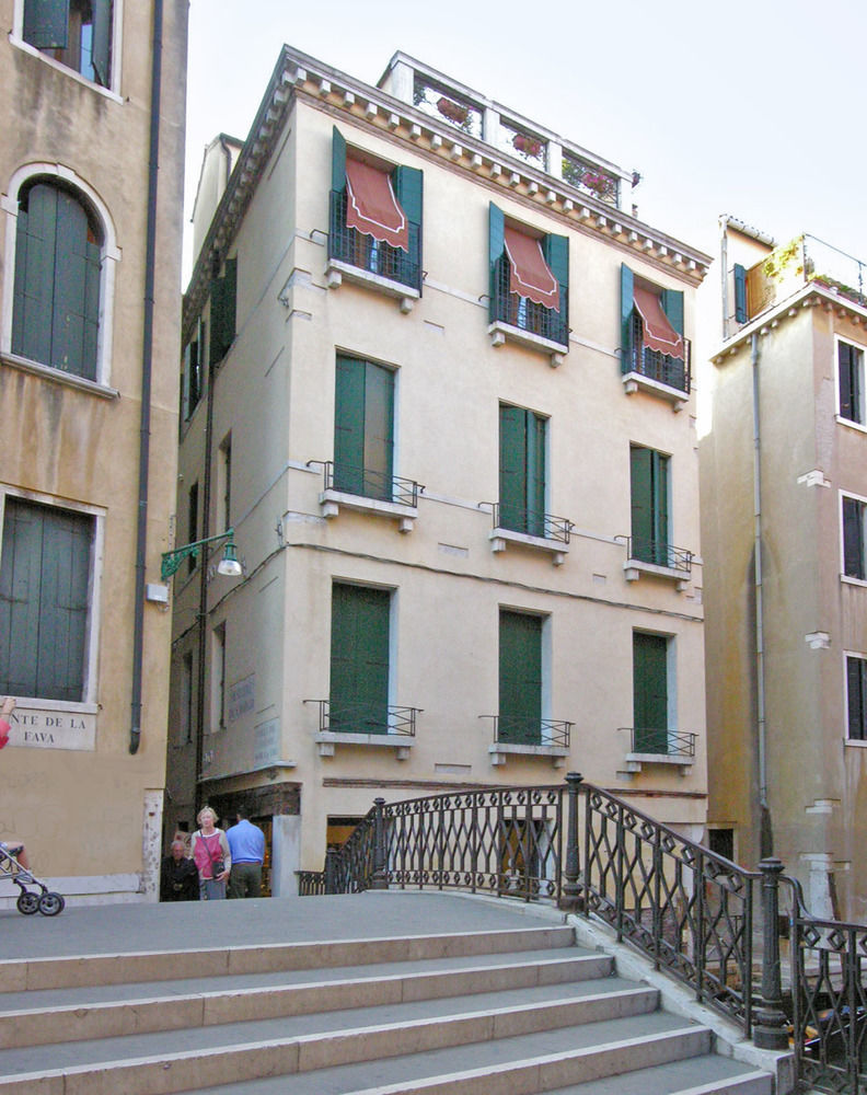 Residenza Goldoni Bed and Breakfast Venecia Exterior foto