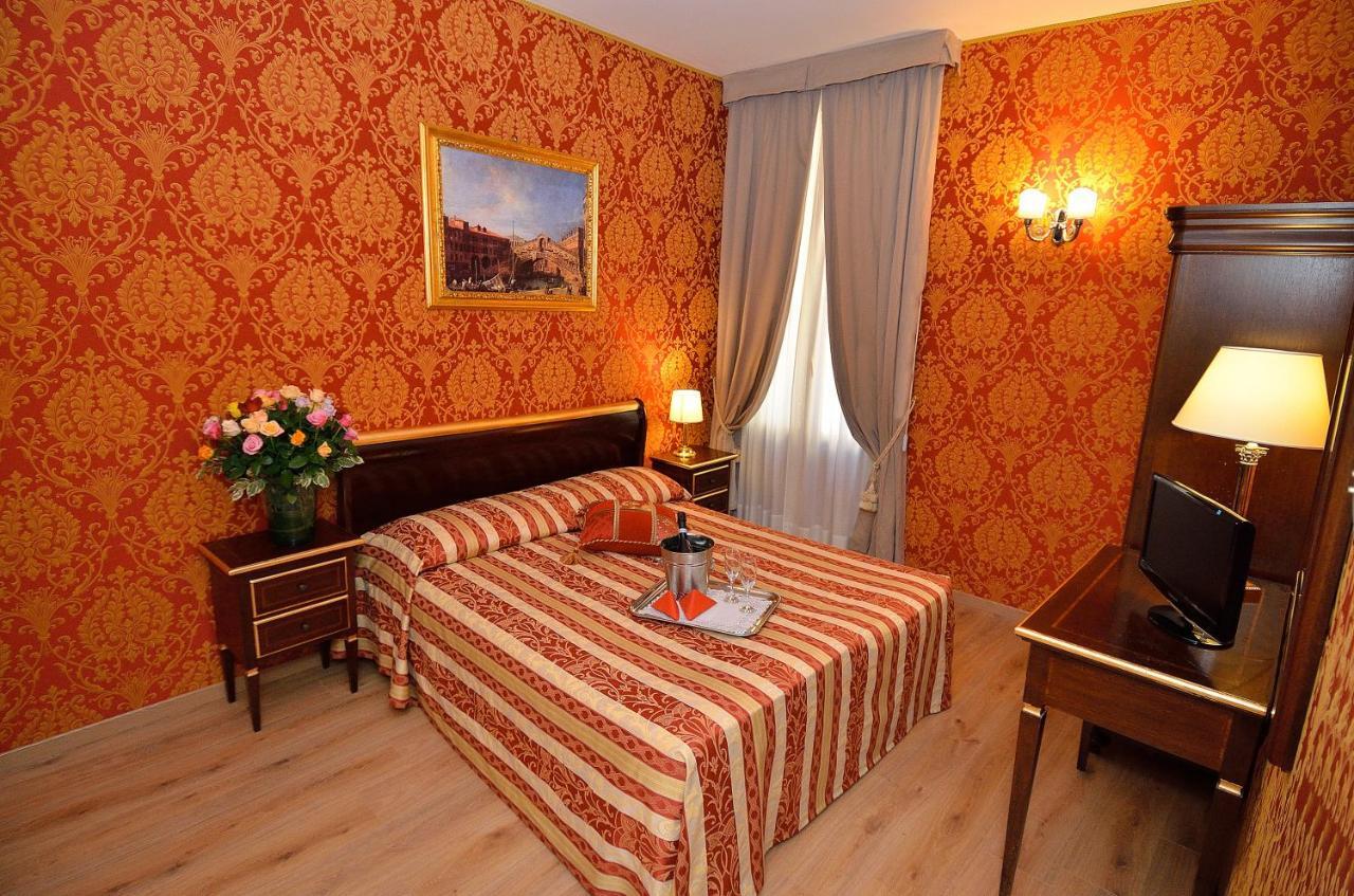 Residenza Goldoni Bed and Breakfast Venecia Habitación foto